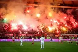 غیرقابل باور: دربی بلگراد به خاکستر تبدیل شد! پارتیزان‌ها ورزشگاه را در شعله‌های خشم سوزاندند (+عکس)