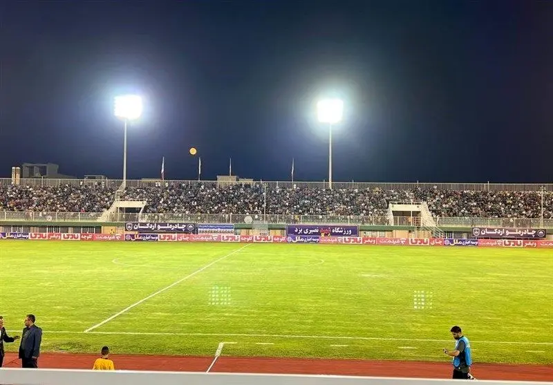 شوک به فوتبال ایران: حمله جنجالی چادرملو به استقلال بر سر میزبانی یزد! / راز یک خارجی مرموز در نزدیکی تیم اخباری برملا شد!